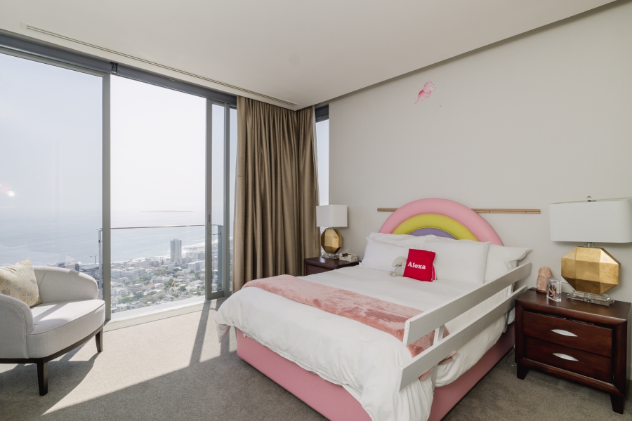 4 Bedroom Property for Sale in Fresnaye Western Cape